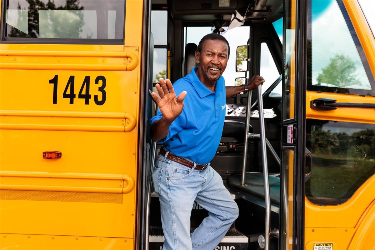 Image of students exiting bus