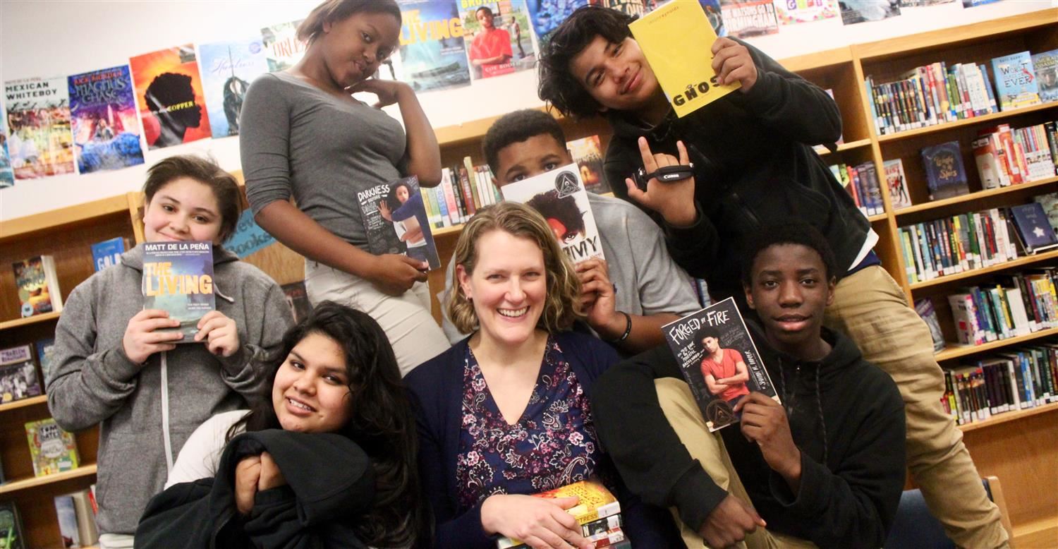 Julie Stivers wins national librarian award Julie Stivers wins national librarian award