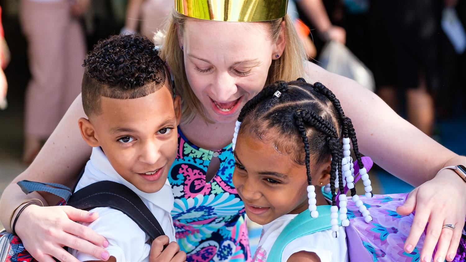 Teacher greets siblings on first day of school Teacher greets siblings on first day of school
