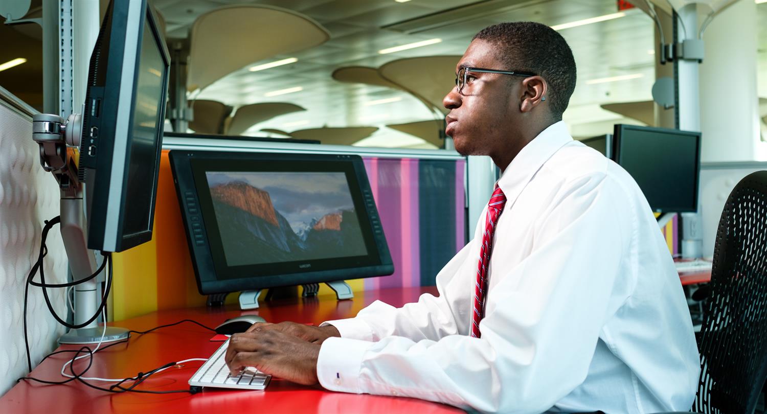 Richard Marshall working 